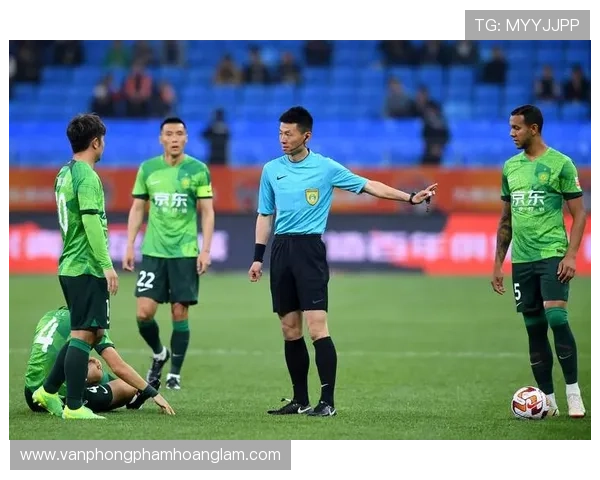 国安防线稳定性面临考验，表面坚固背后防守漏洞逐步显现，赛季走势受限